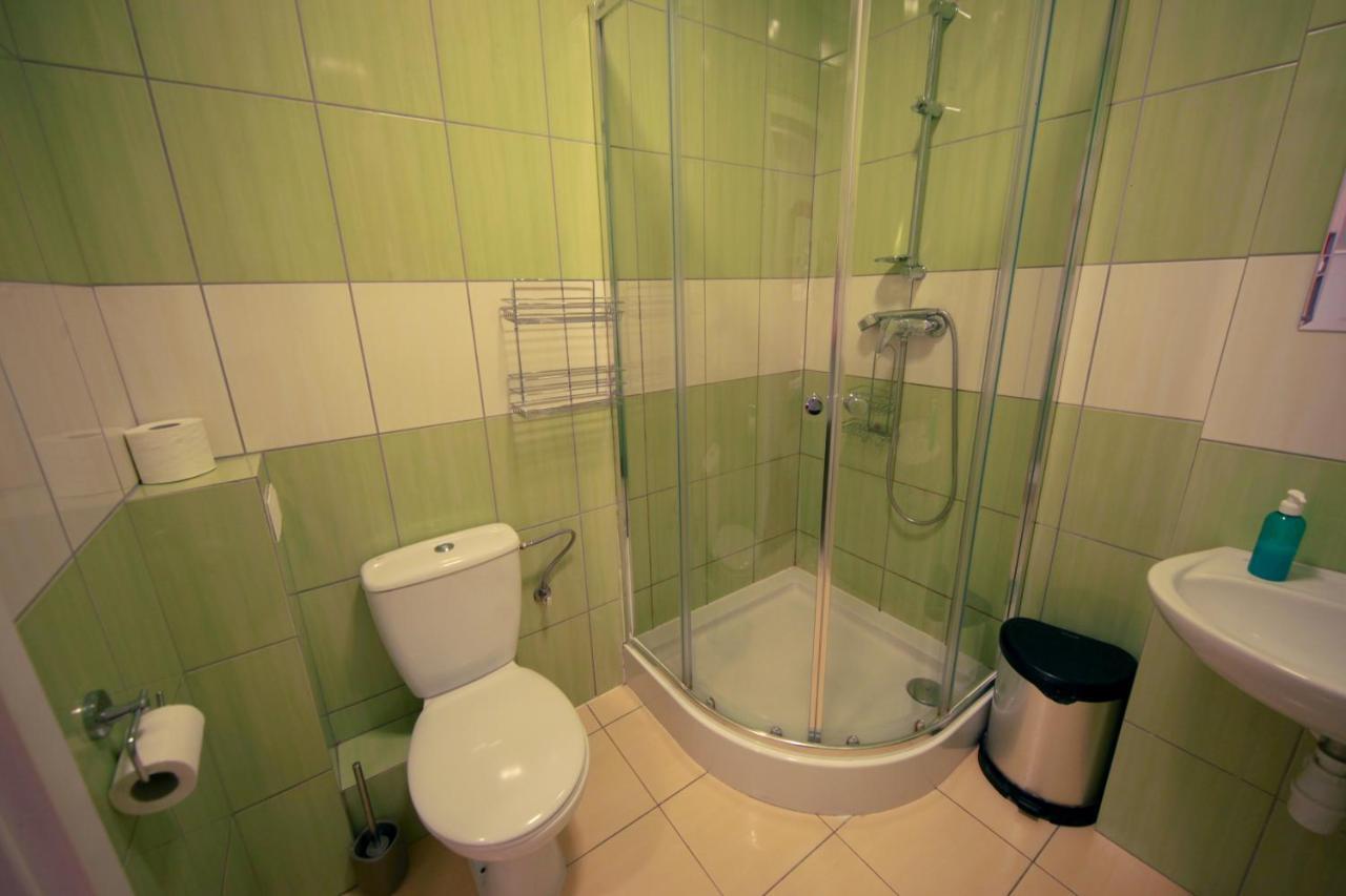 Koedukacyjny pokój wieloosobowy